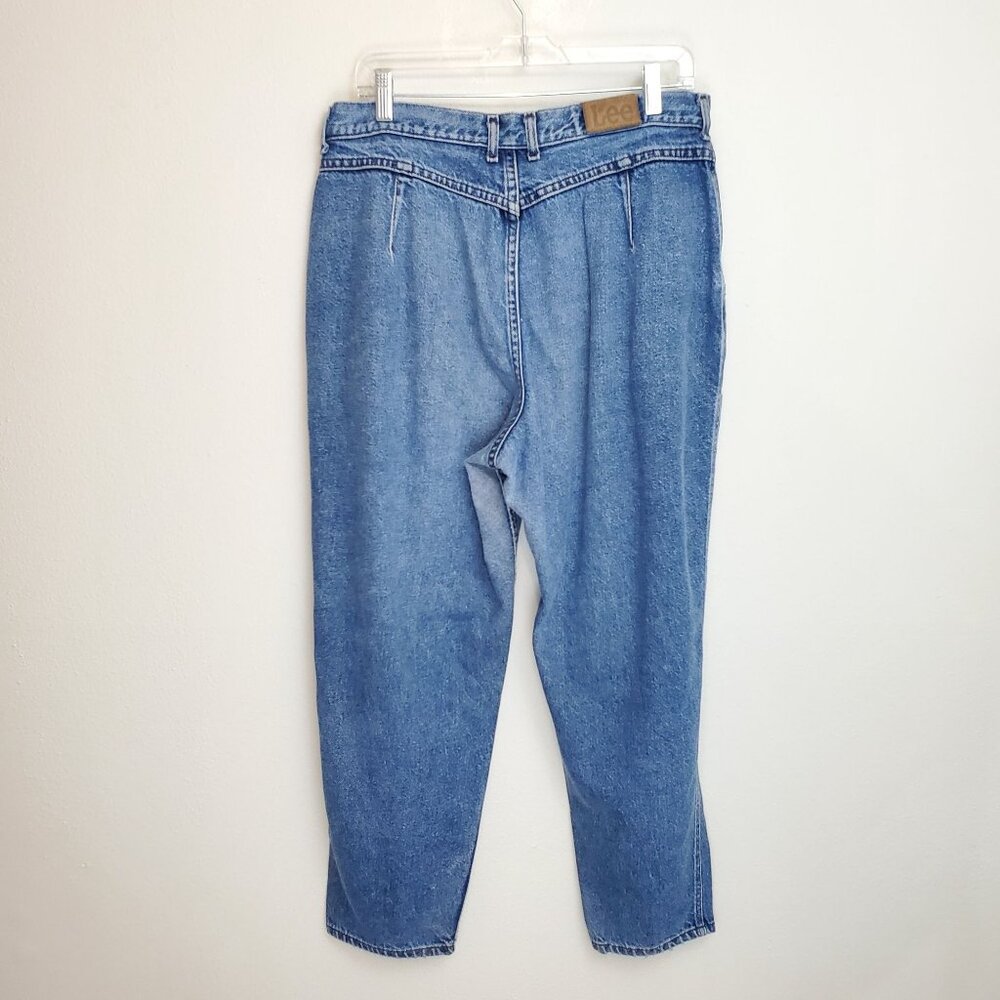 Vintage Lee baggy fit high waisted jeans with jeweled button - Picture 11 of 12